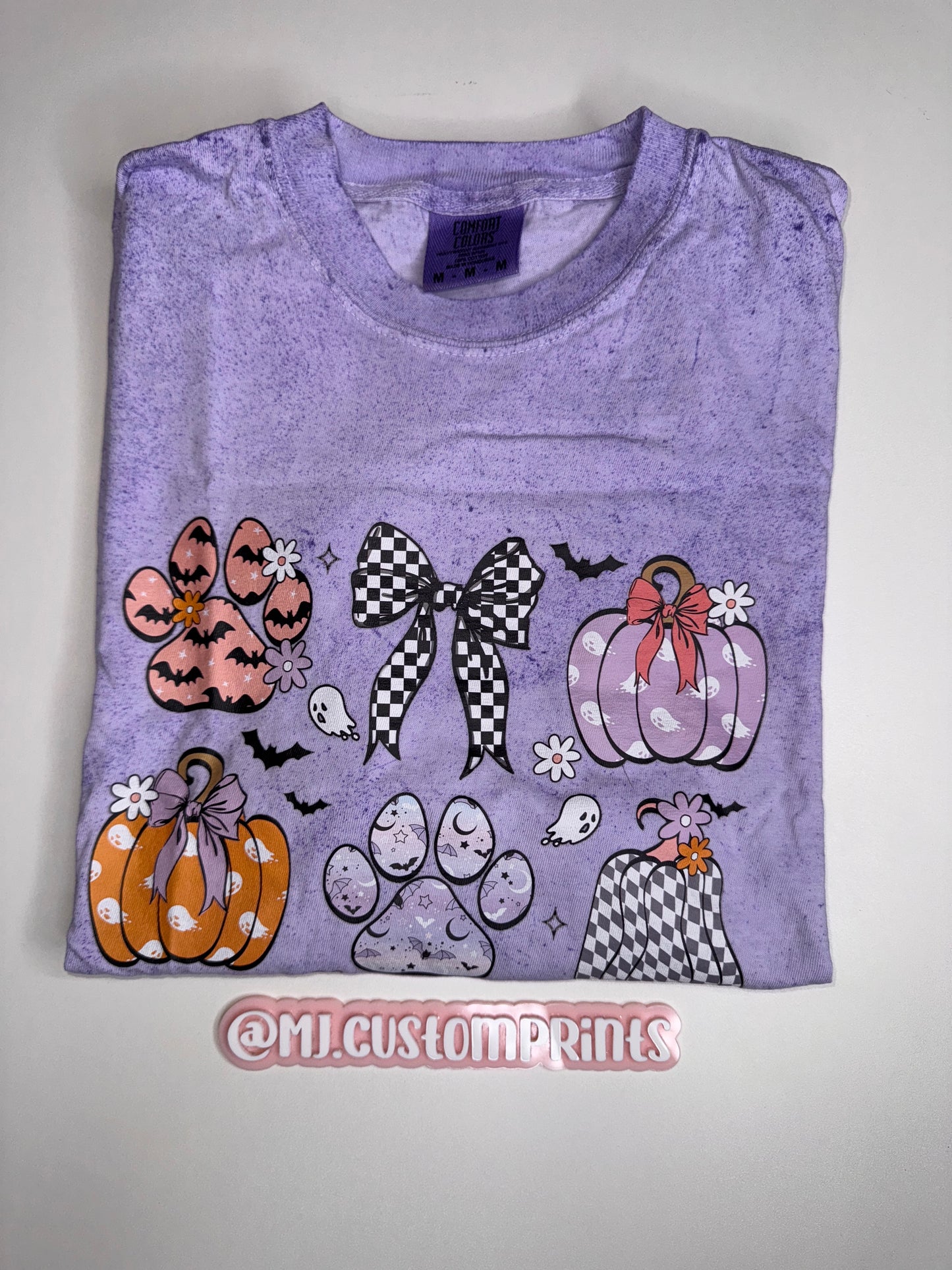 Tie-dye dog paws C.C shirt size M