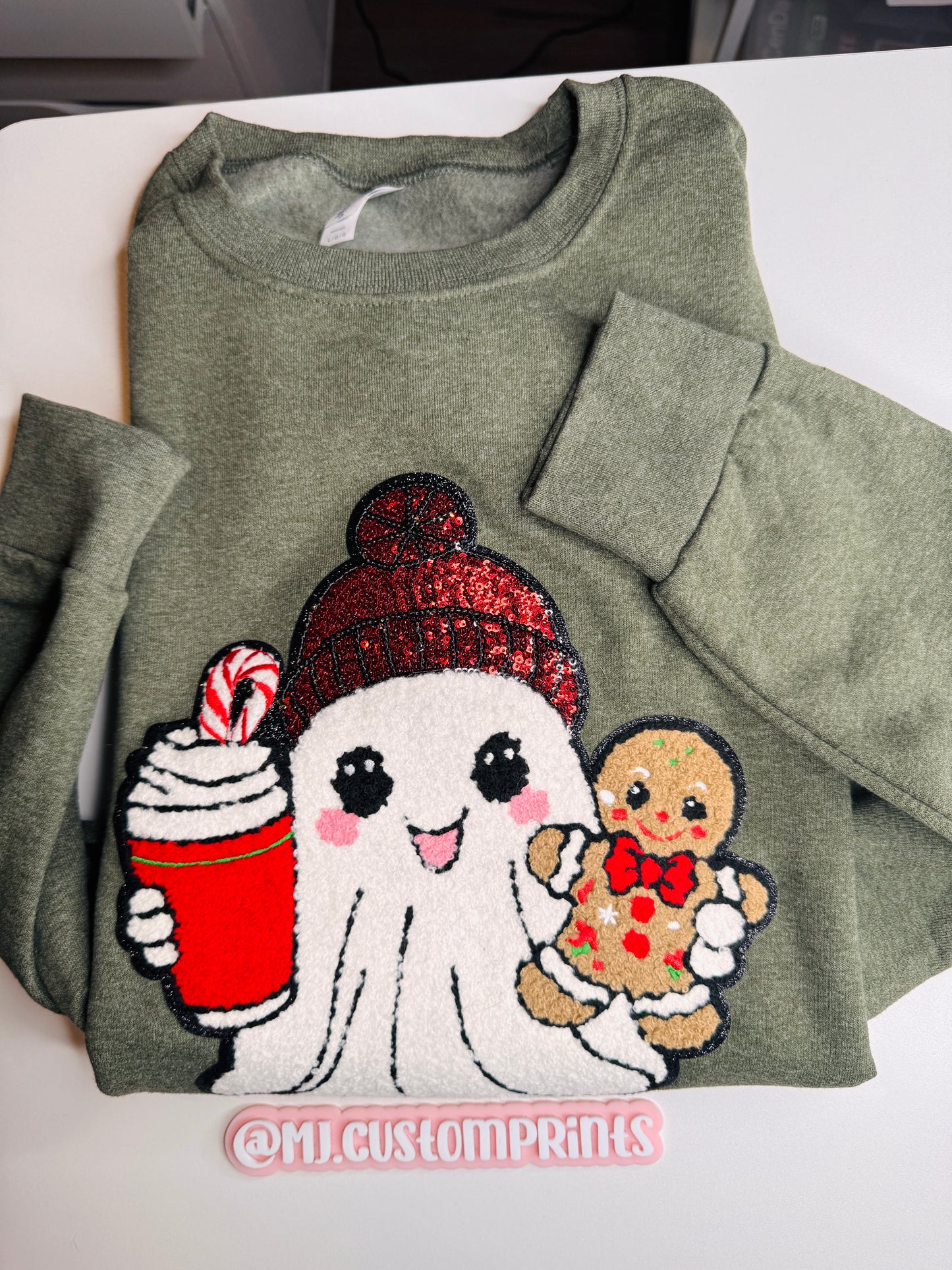 Christmas Ghost Crewneck size L