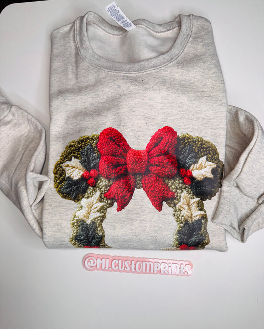 Minnie Christmas Crewneck Size L