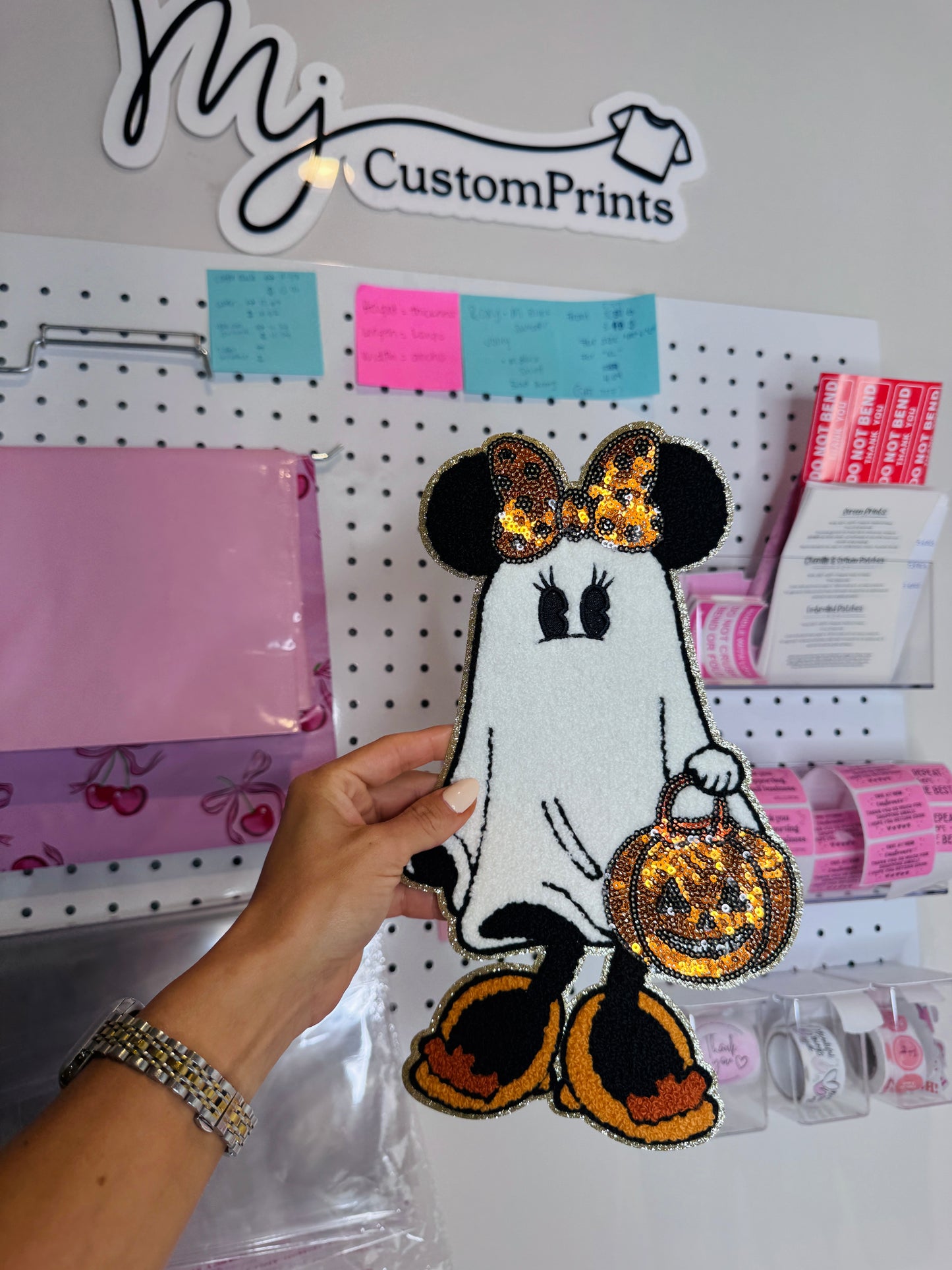 Minnie Ghost Pumpkin - Chenille Patch